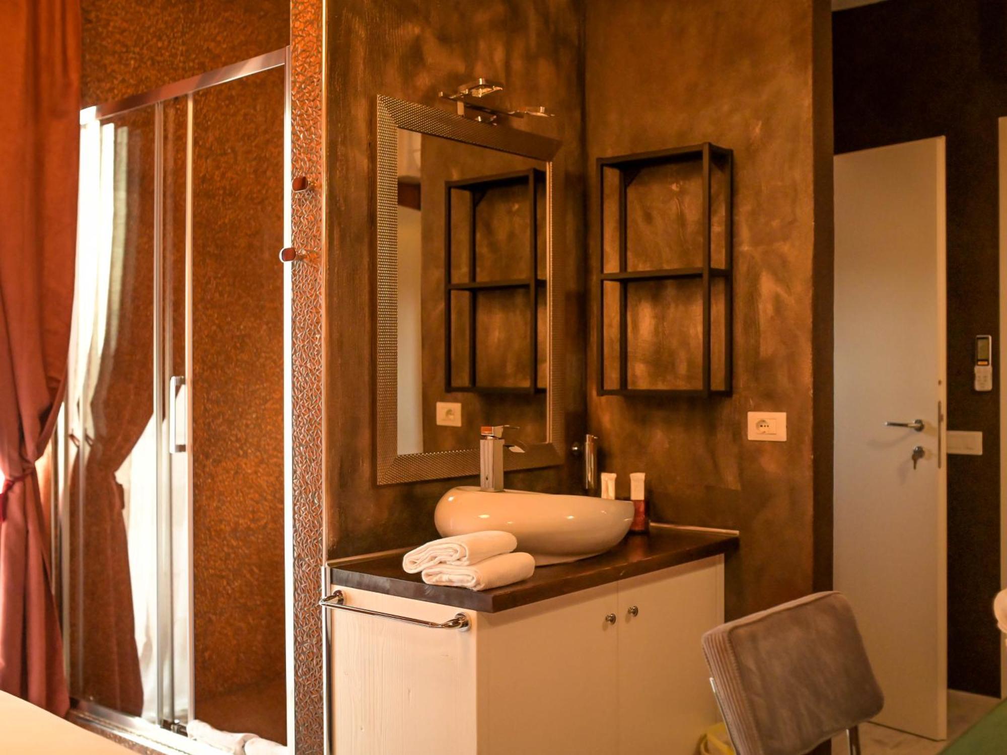 Paradise Ranch Hotel Borgo Sabotino Ngoại thất bức ảnh